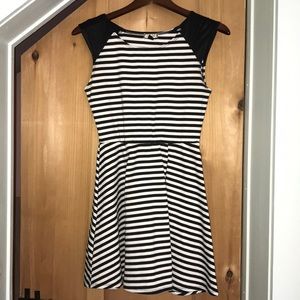 Black and white striped dress size S